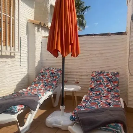 Semesterbostad Oasis *